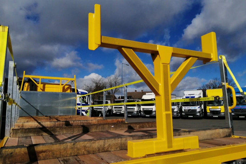 our work, steel gantry, over cab loading, rear gantry, steel carrier, Daf