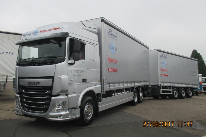 drawbar, draw bar, trailer, curtain side, daf paint, side skirts