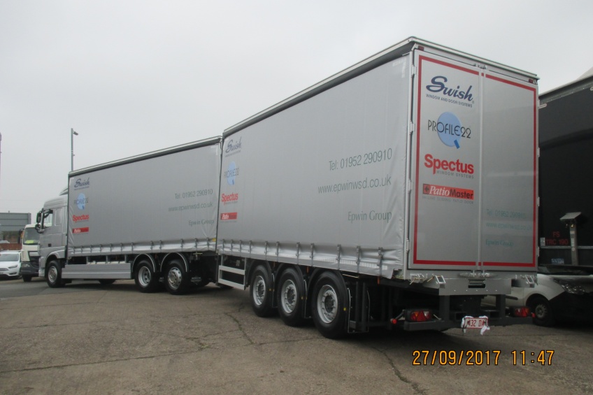 drawbar, draw bar, trailer, curtain side, daf paint, side skirts