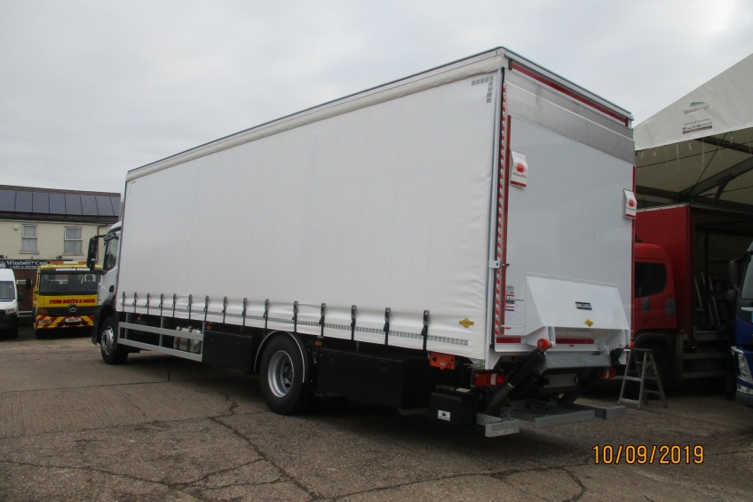 curtain/box, curtain side and box body, cantilever tail lift, paint, tool boxes, mercedes benz, antos, actros, events